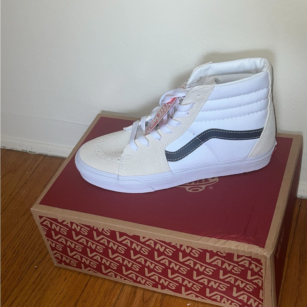 Sk8-Hi Classic Sport Sneakers in White and Blue